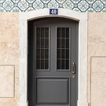 Apartment Cosy 1-br Belem With Parking & Ac By Host For Us *
